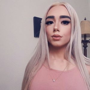 Meet your Posher, Dawnie